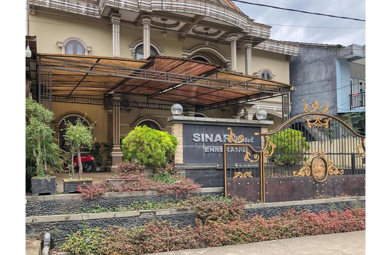 Sinar Hotel Enrekang Экстерьер фото