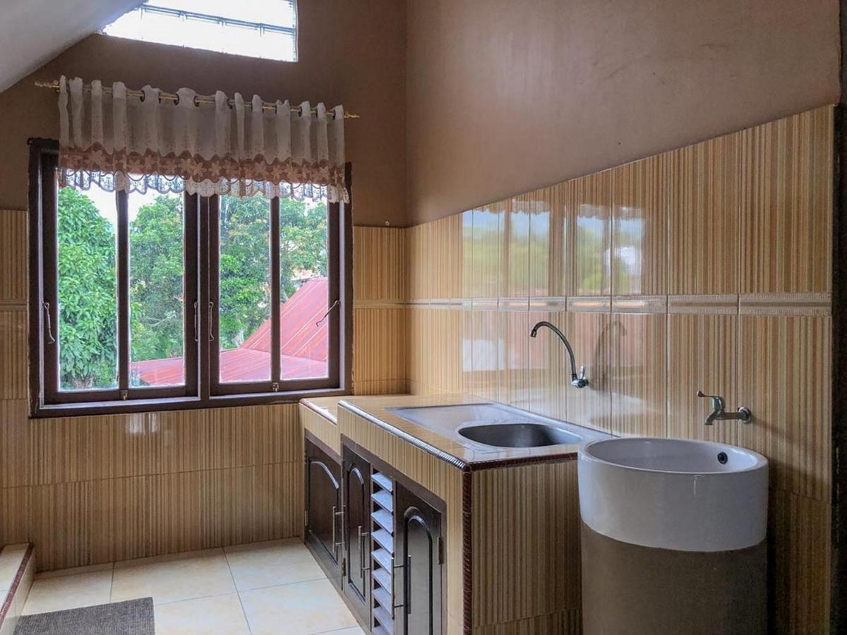 Sinar Hotel Enrekang Экстерьер фото