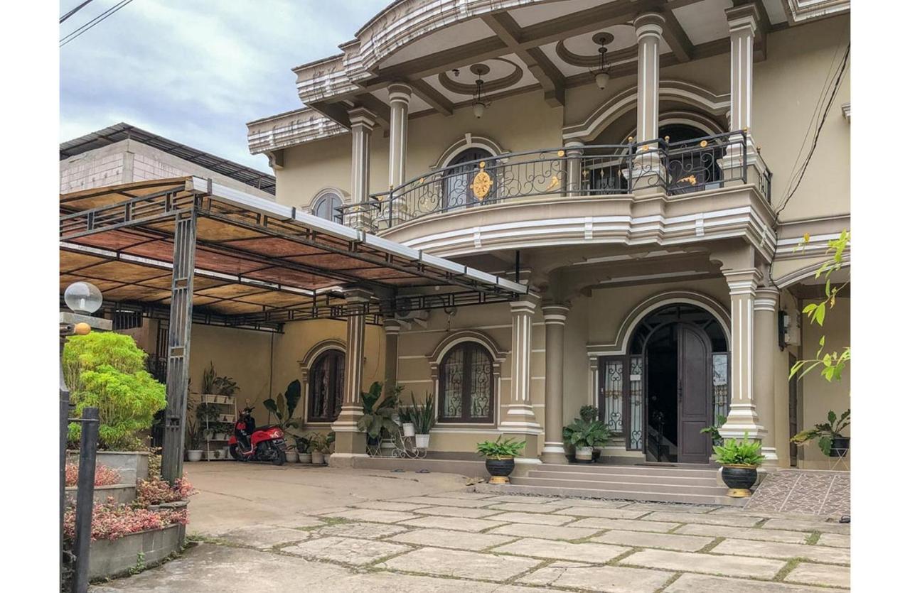 Sinar Hotel Enrekang Экстерьер фото