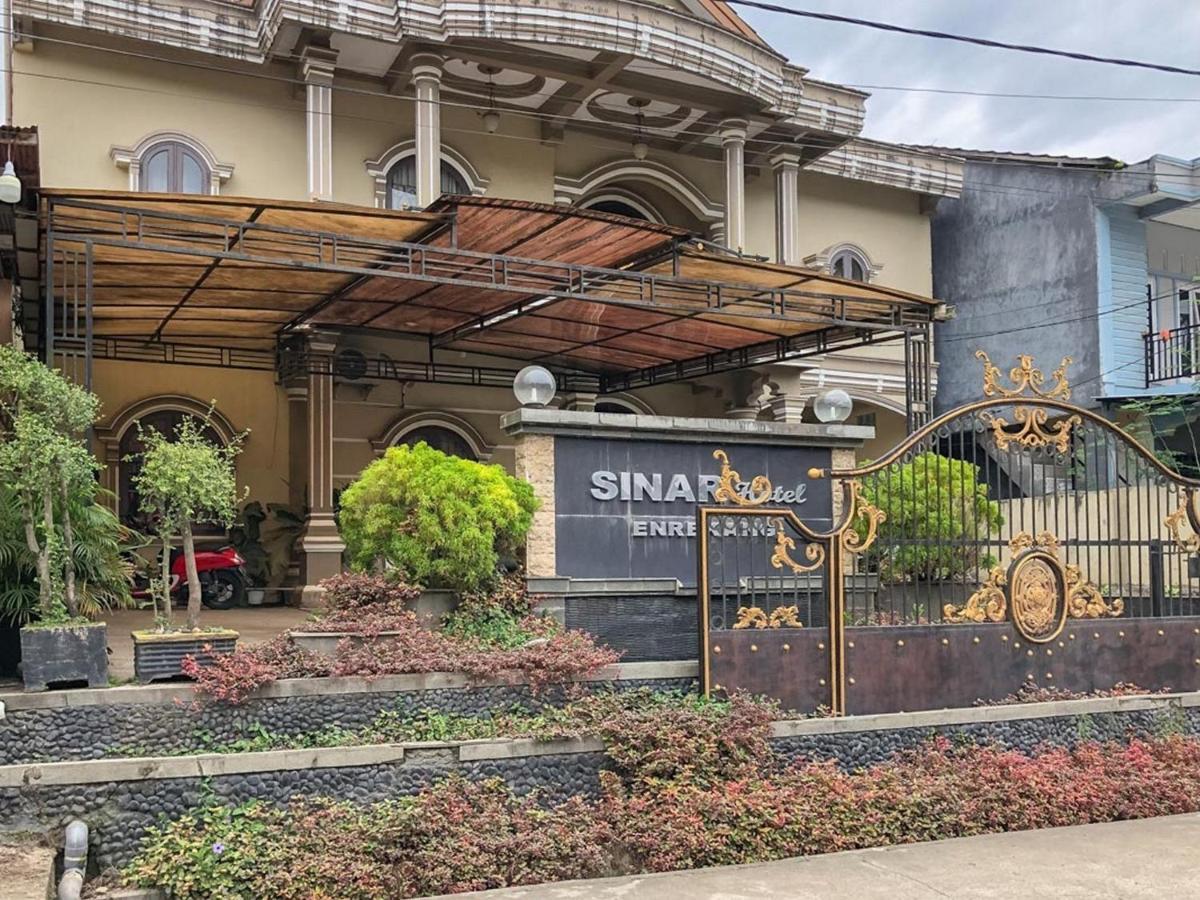 Sinar Hotel Enrekang Экстерьер фото